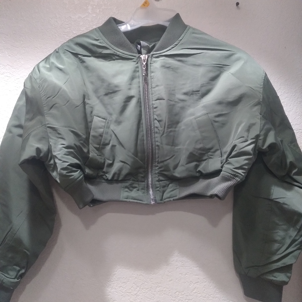sale! DIVIDED H M NWOT NEW JACKET SIZE M COLOR GREEN